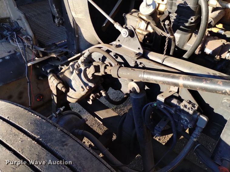 image for item DQ6109 2001 Kenworth  W900 semi truck