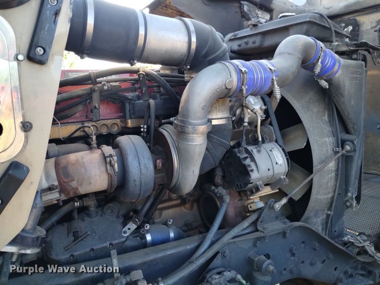 image for item DQ6109 2001 Kenworth  W900 semi truck