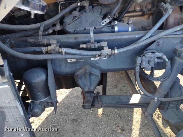 image for item DQ6109 2001 Kenworth  W900 semi truck