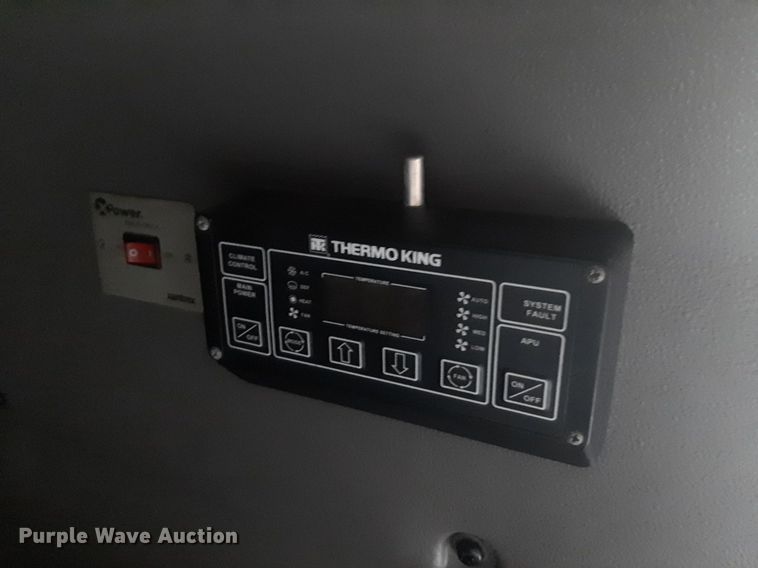 image for item DQ7068 2013 Kenworth T700 semi truck