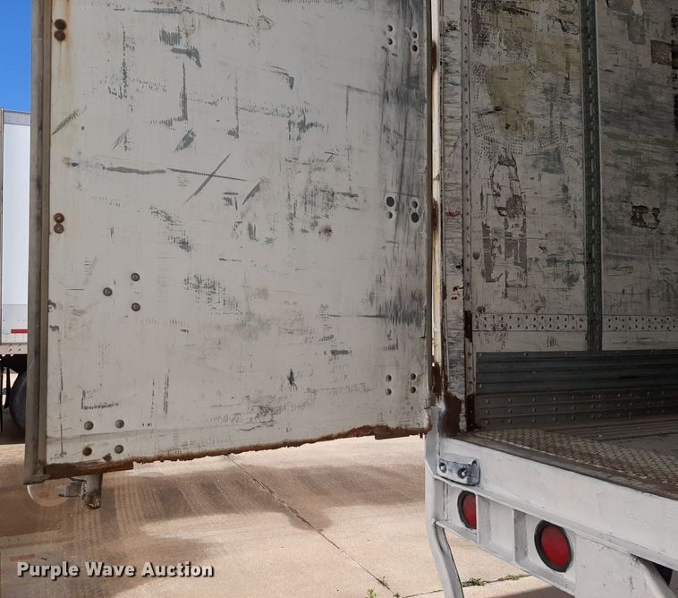 image for item DQ7073 2003 Wabash dry van trailer