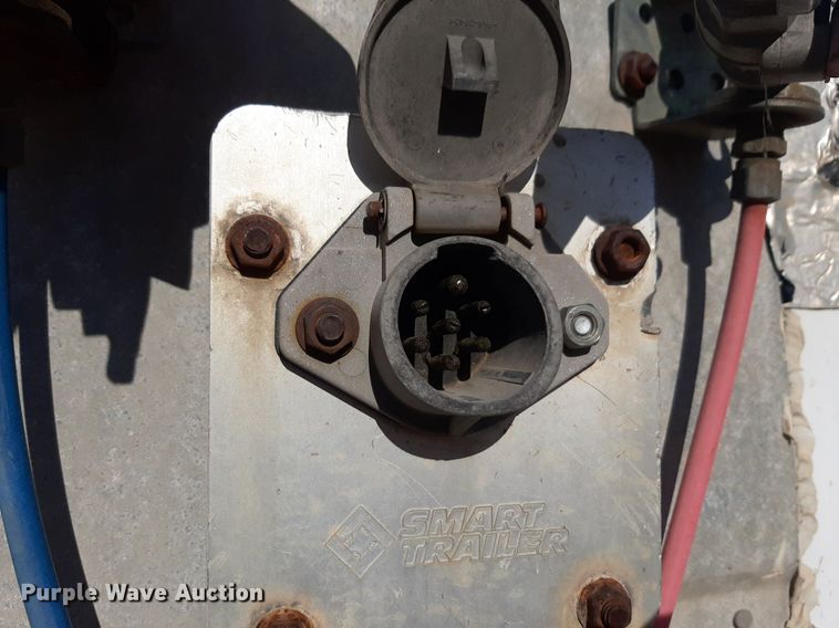 image for item DQ7076 2005 Wabash dry van trailer