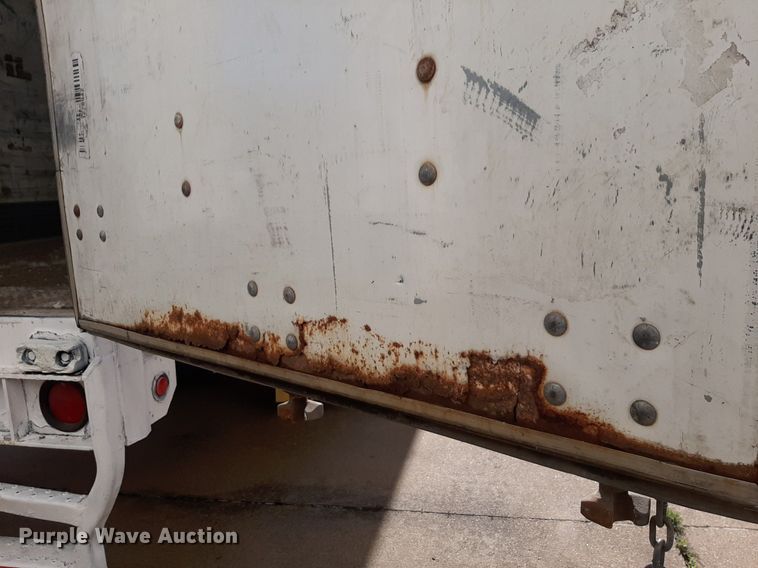 image for item DQ7076 2005 Wabash dry van trailer