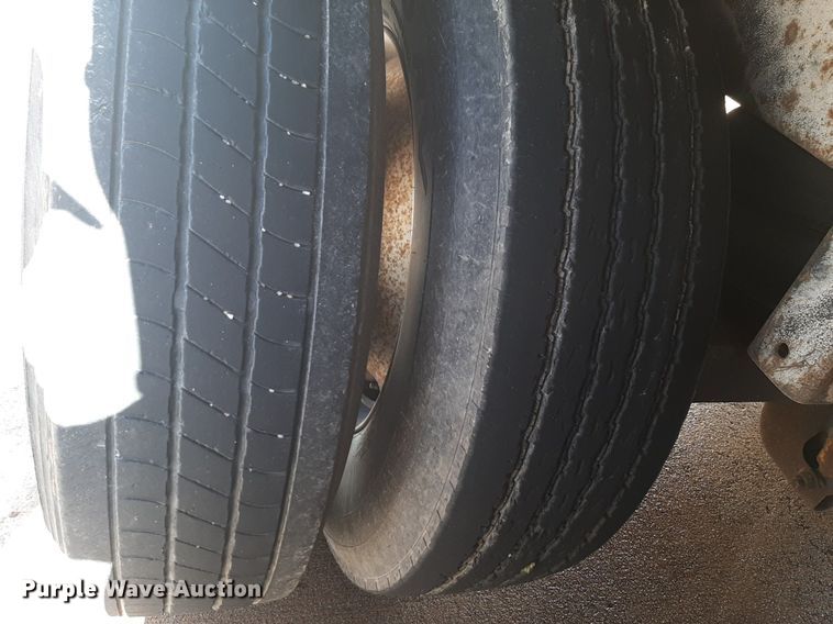 image for item DQ7079 2005 Great Dane dry van trailer