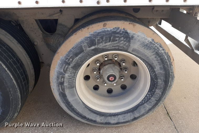 image for item DQ7081 2007 Wabash dry van trailer