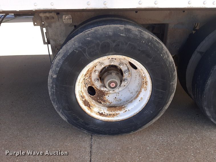 image for item DQ7082 2004 Great Dane dry van trailer