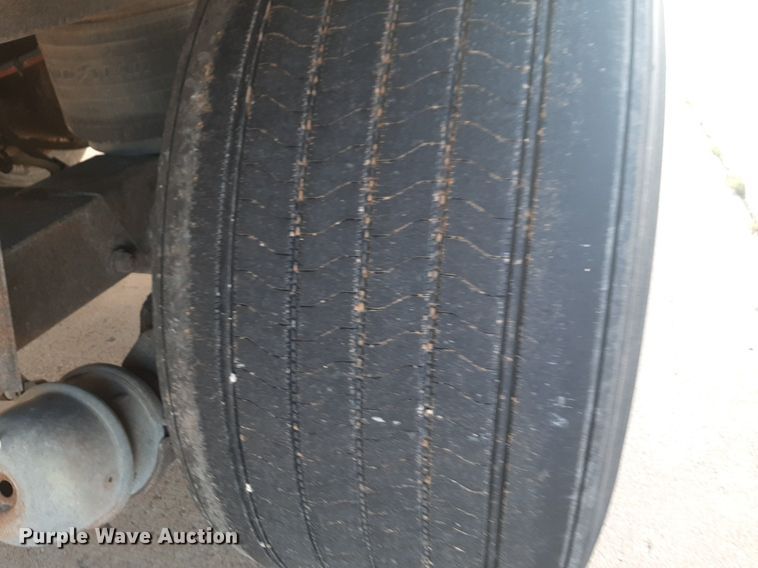 image for item DQ7084 2006 Trailmobile dry van trailer