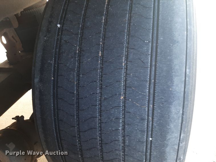 image for item DQ7084 2006 Trailmobile dry van trailer