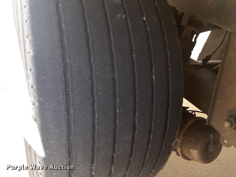 image for item DQ7084 2006 Trailmobile dry van trailer