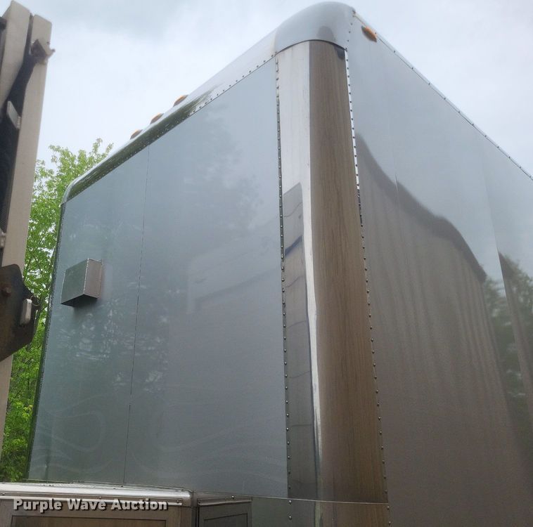 image for item DR4761 2012 BMS Navigo SS22R enclosed cargo trailer