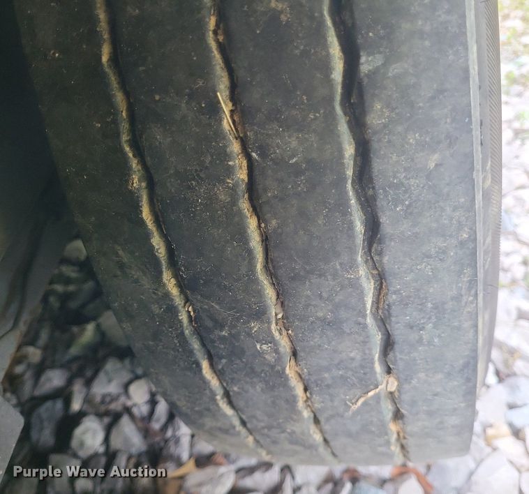 image for item DR4761 2012 BMS Navigo SS22R enclosed cargo trailer