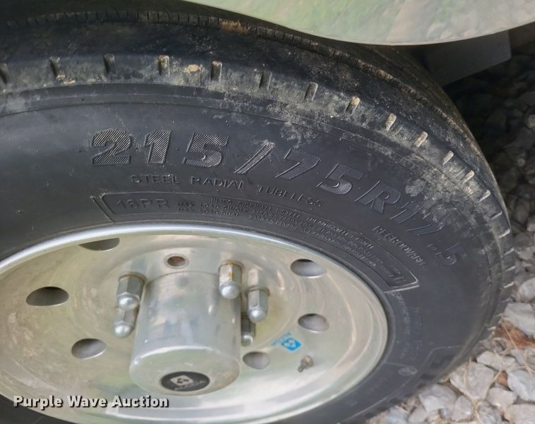 image for item DR4761 2012 BMS Navigo SS22R enclosed cargo trailer