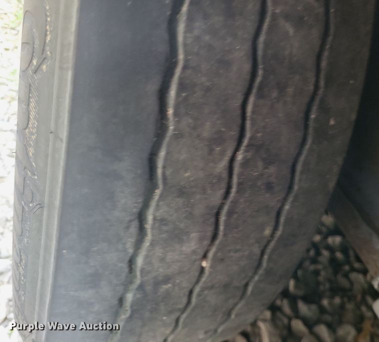 image for item DR4761 2012 BMS Navigo SS22R enclosed cargo trailer