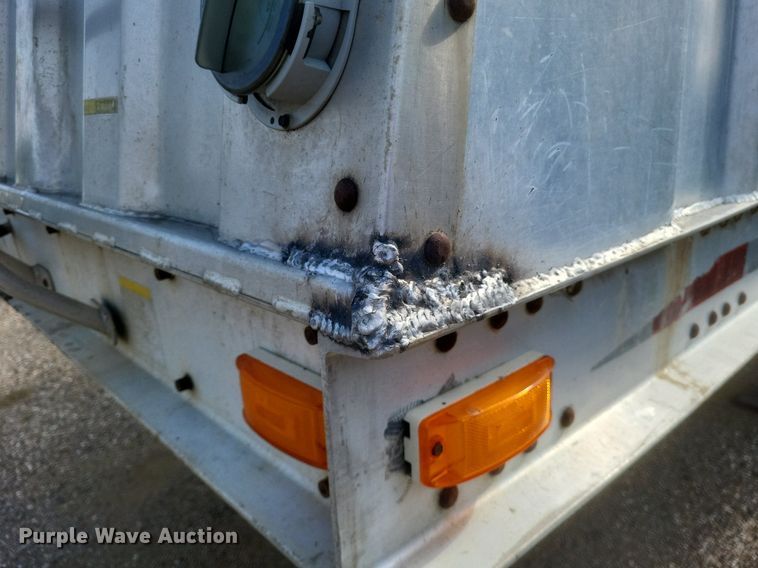 image for item DR4771 1995 Jetco grain trailer