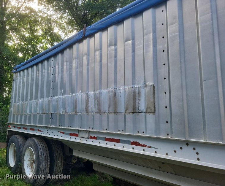 image for item DR4771 1995 Jetco grain trailer