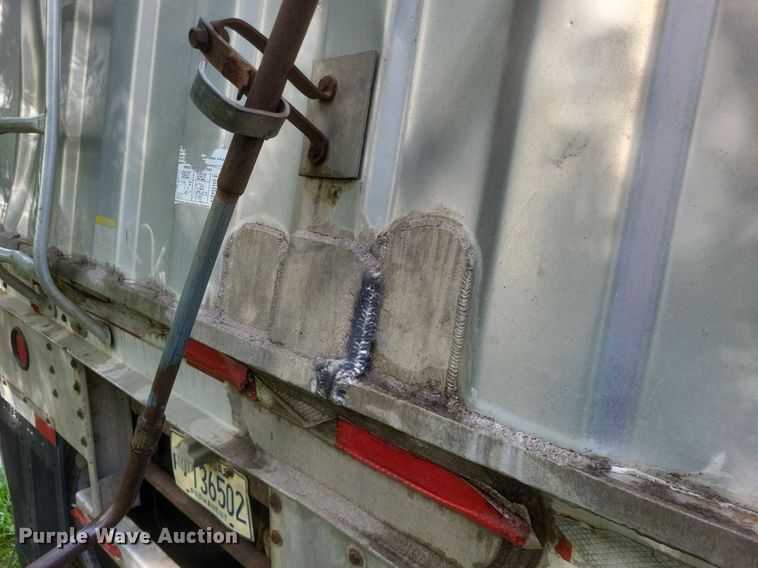 image for item DR4771 1995 Jetco grain trailer