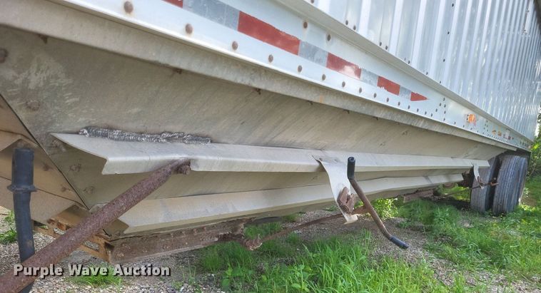 image for item DR4771 1995 Jetco grain trailer