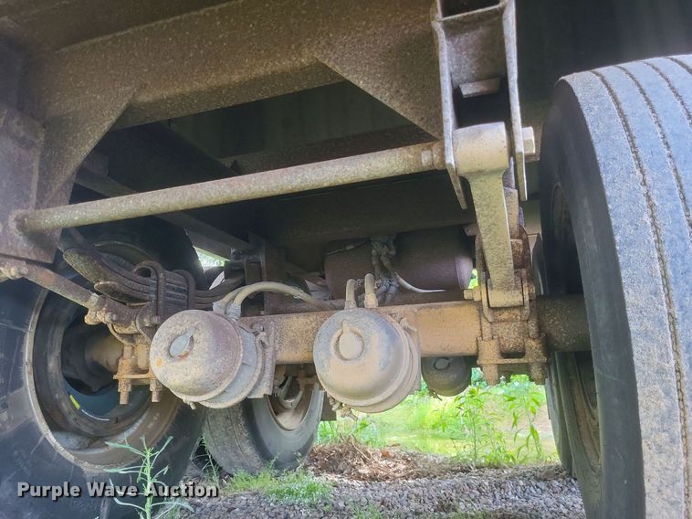 image for item DR4771 1995 Jetco grain trailer