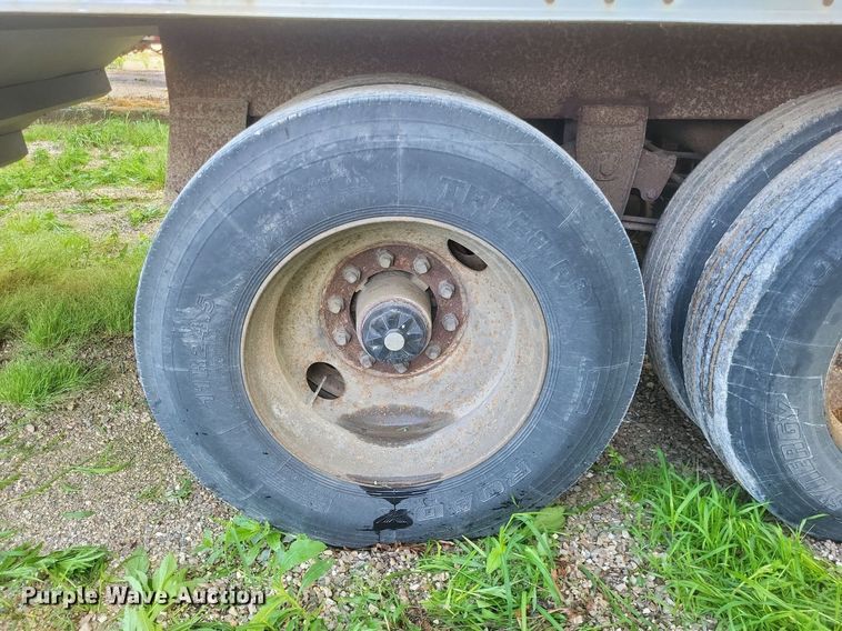 image for item DR4771 1995 Jetco grain trailer