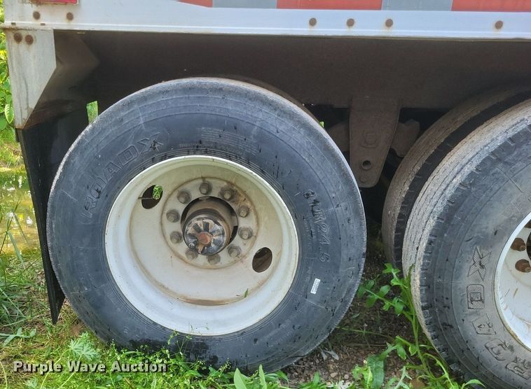 image for item DR4771 1995 Jetco grain trailer