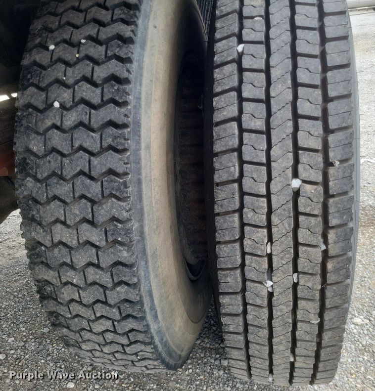 image for item DR4780 1992 Chevrolet  Kodiak  shingle conveyor truck