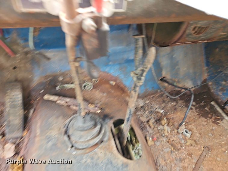 image for item DR8601 1971 International Harvester  Loadstar 1600 water truck