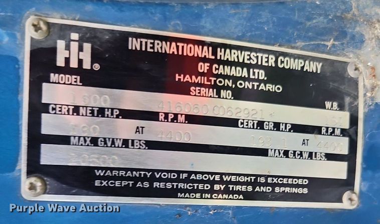 image for item DR8601 1971 International Harvester  Loadstar 1600 water truck