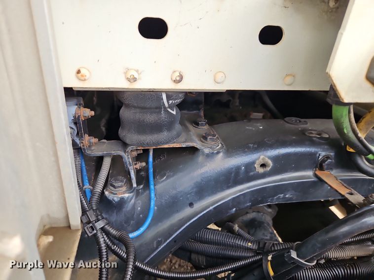 image for item DR8613 2003 Freightliner  Century semi truck