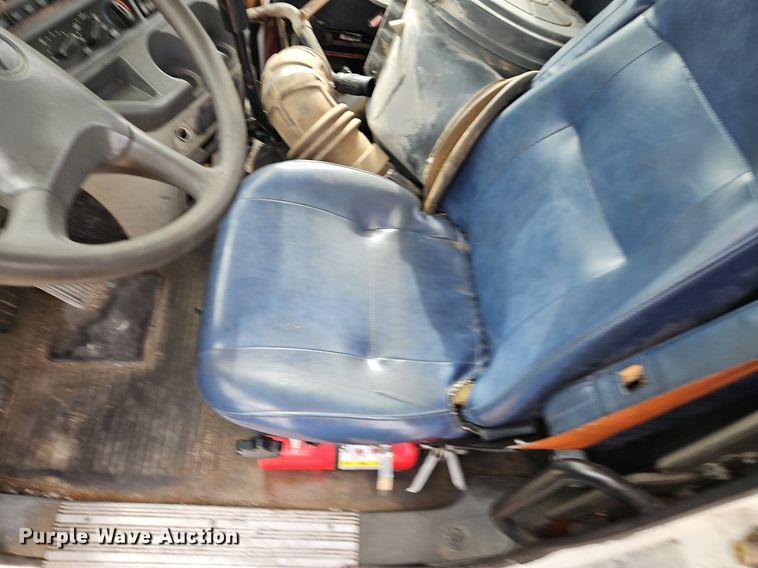 image for item DR8613 2003 Freightliner  Century semi truck