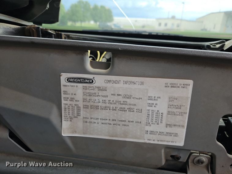 image for item DR8613 2003 Freightliner  Century semi truck