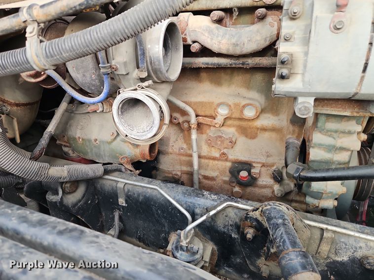 image for item DR8613 2003 Freightliner  Century semi truck