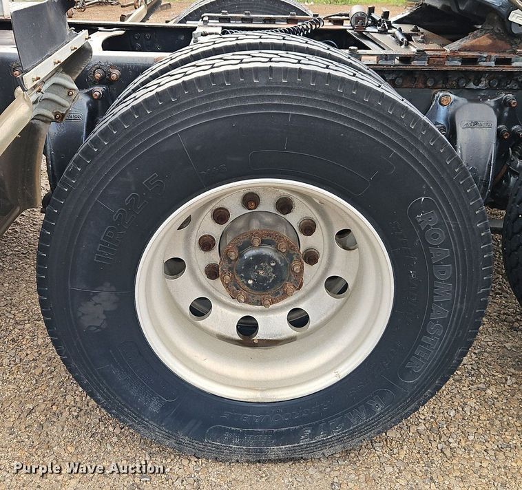 image for item DR8613 2003 Freightliner  Century semi truck