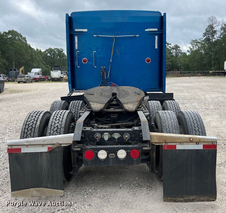 image for item DS3010 2013 Kenworth T660 semi truck