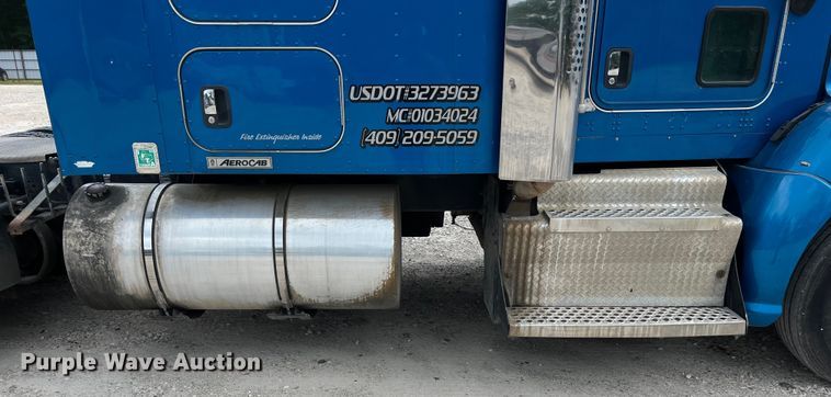 image for item DS3010 2013 Kenworth T660 semi truck