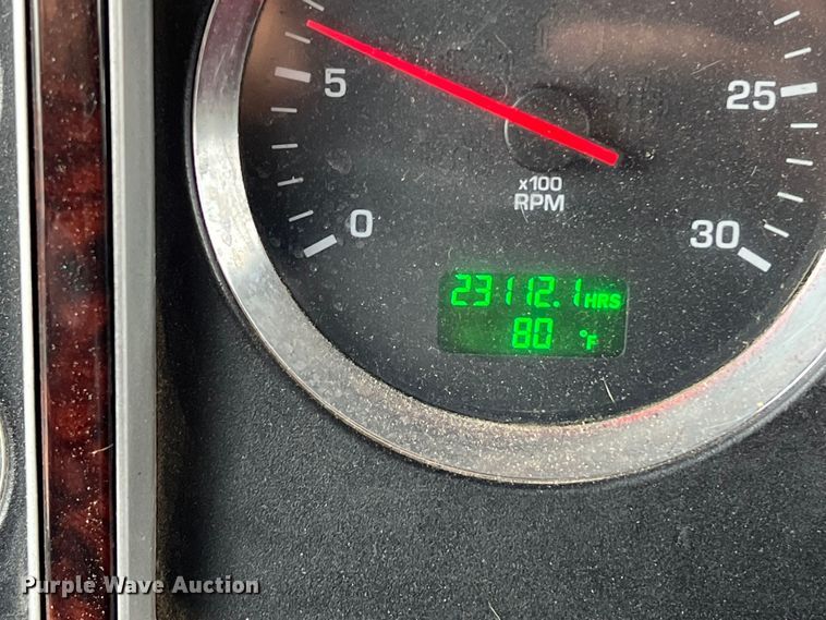 image for item DS3010 2013 Kenworth T660 semi truck