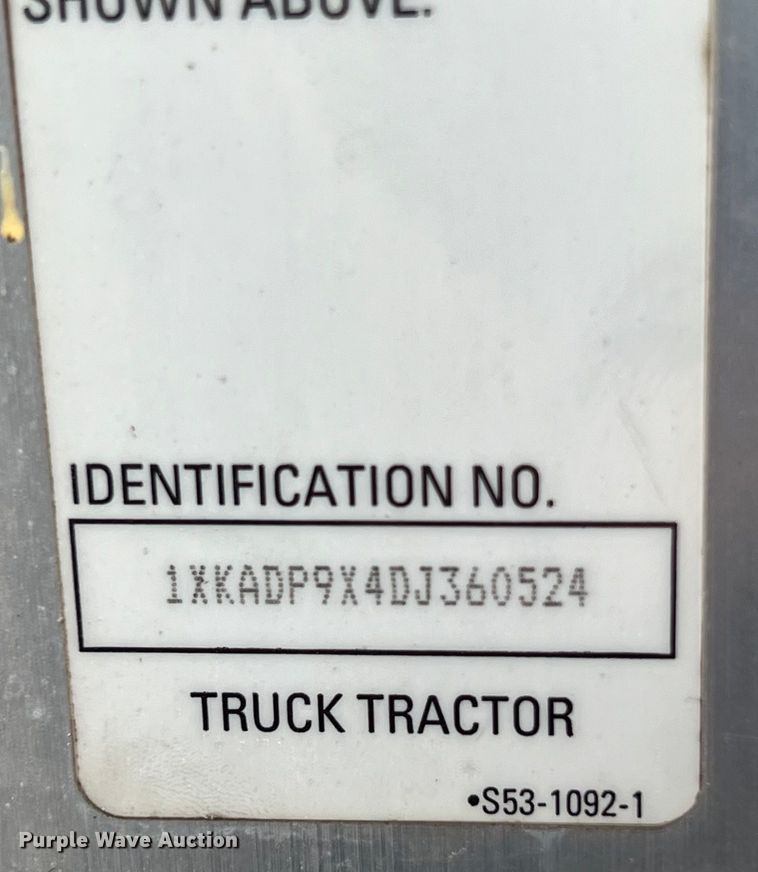 image for item DS3010 2013 Kenworth T660 semi truck