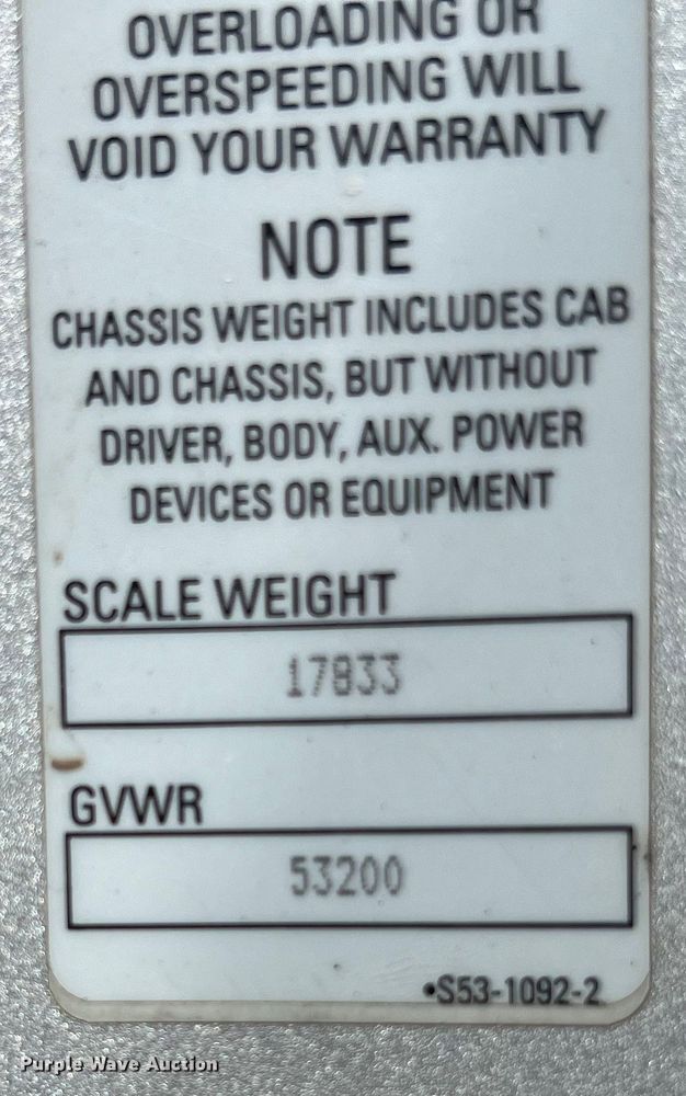 image for item DS3011 2014 Kenworth T680 semi truck