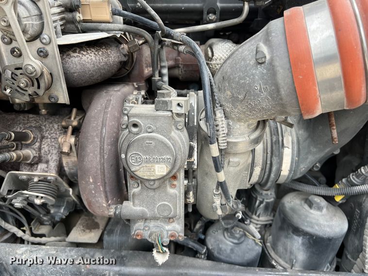 image for item DS3011 2014 Kenworth T680 semi truck