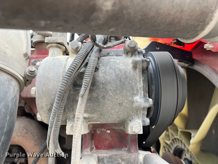 image for item DS3012 2009 Peterbilt  386 semi truck