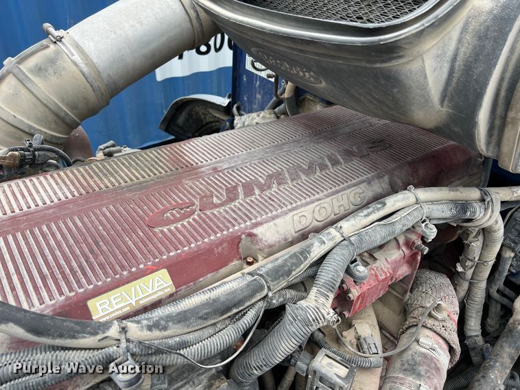 image for item DS3013 2008 Peterbilt  386 semi truck