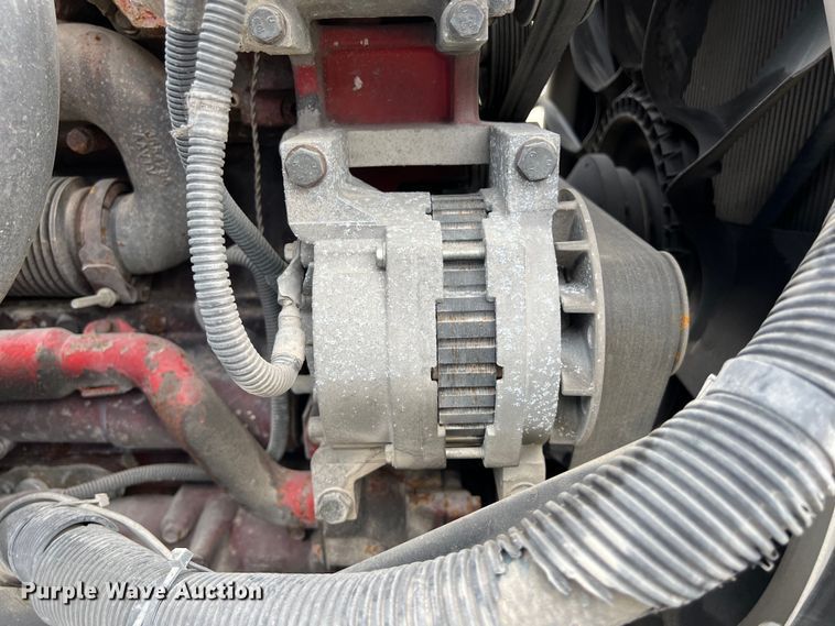 image for item DS3013 2008 Peterbilt  386 semi truck