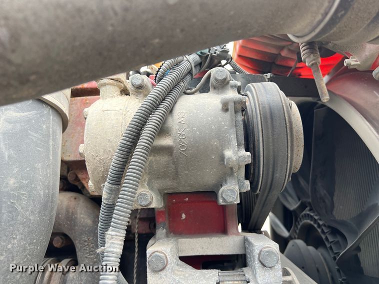 image for item DS3013 2008 Peterbilt  386 semi truck