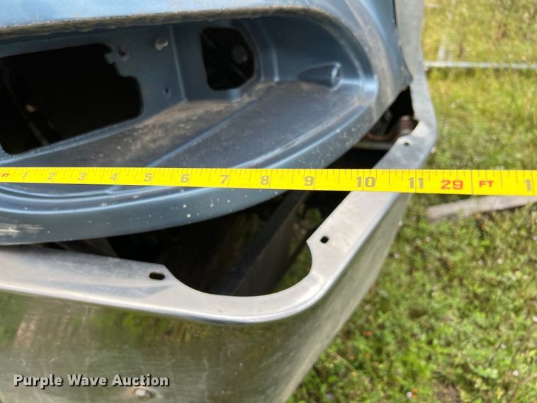 image for item DS3018 2012 Peterbilt  386 semi truck