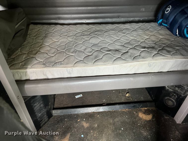 image for item DS3018 2012 Peterbilt  386 semi truck