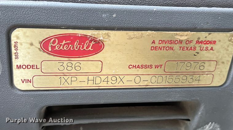 image for item DS3018 2012 Peterbilt  386 semi truck