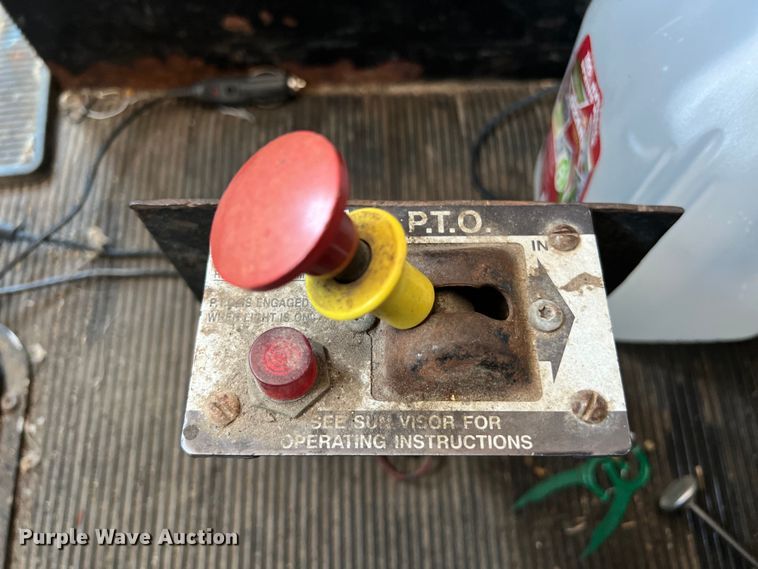 image for item DS3025 2008 Kenworth T800 semi truck