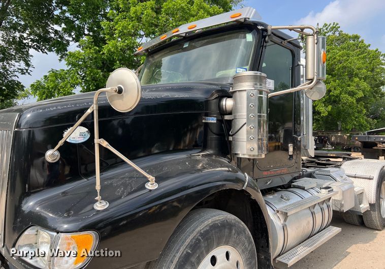 image for item DS3043 2013 International PayStar 5900i semi truck