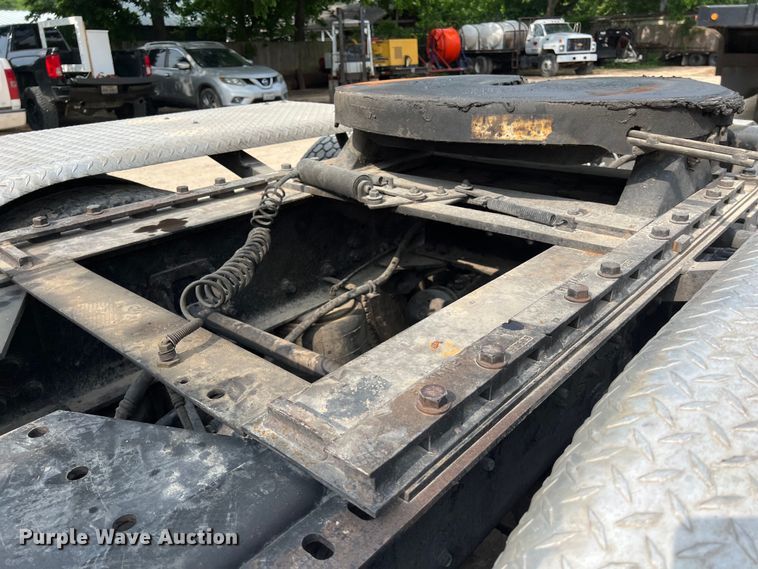 image for item DS3043 2013 International PayStar 5900i semi truck