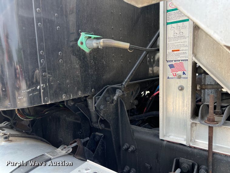 image for item DS3043 2013 International PayStar 5900i semi truck