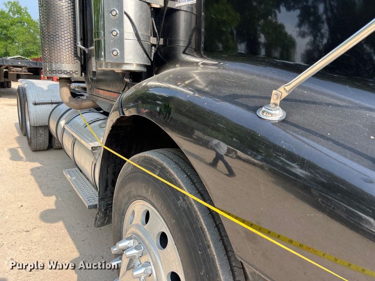 image for item DS3043 2013 International PayStar 5900i semi truck